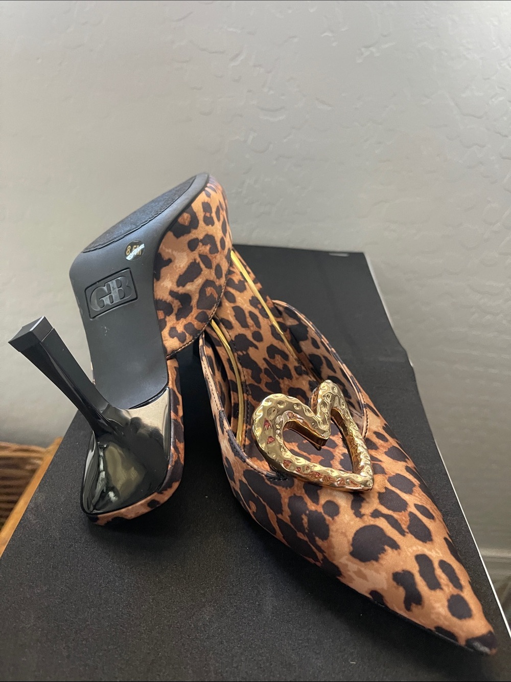 Gianni Bini Leopard Print Pointed Toe Mules with Gold Heart Accent - Picture 2 of 3